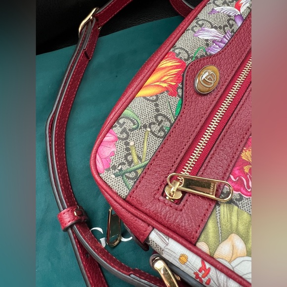 Gucci Ophelia Crossbody - Picture 7 of 9